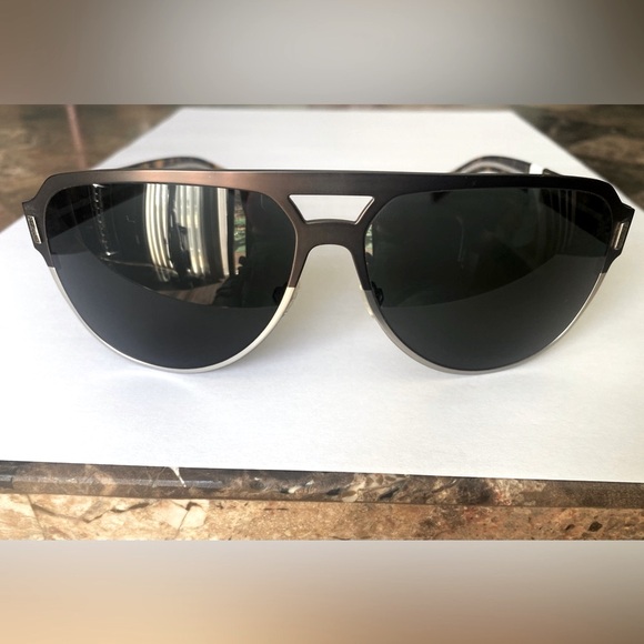 CD Sunglasses - Picture 1 of 8